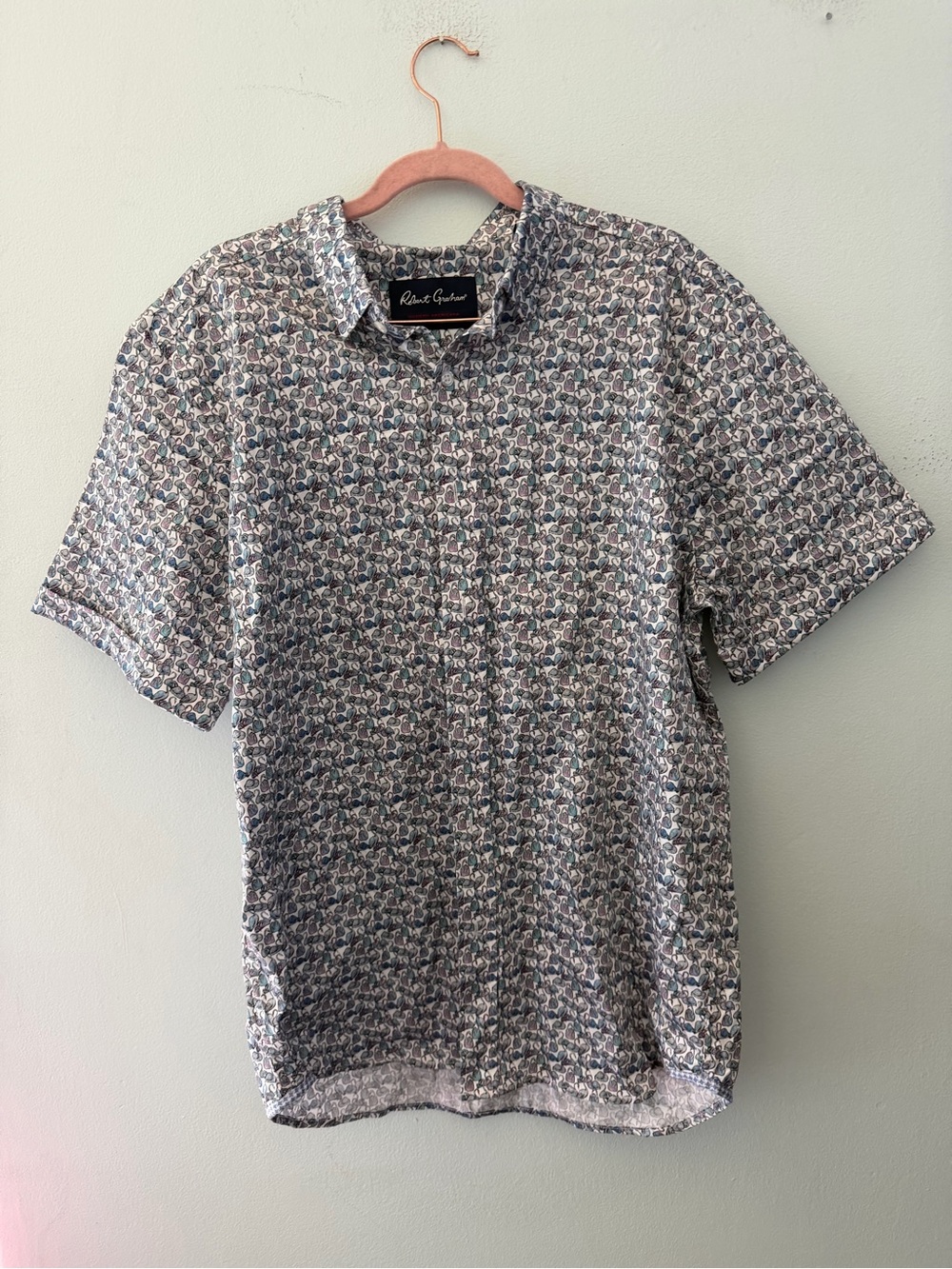Robert Graham Short-Sleeve Button-Down Shirt in Blue and White Micro Print